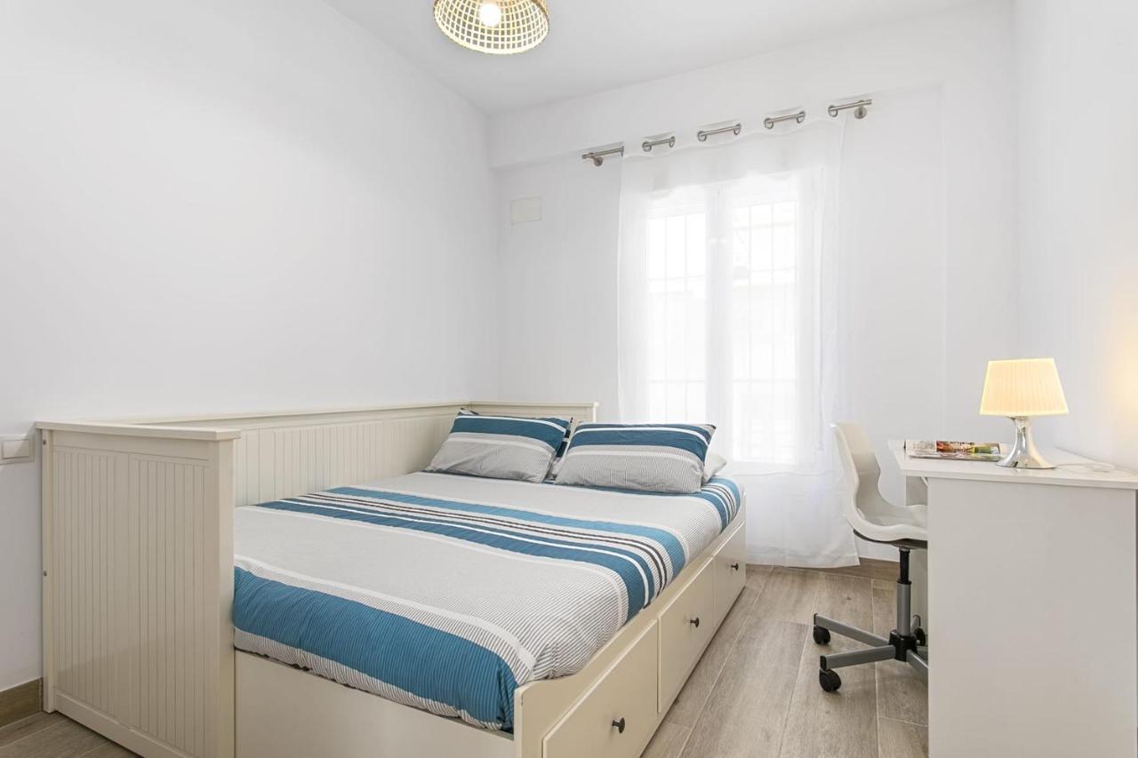 מאלגה Precioso Apartamento Con Patio מראה חיצוני תמונה